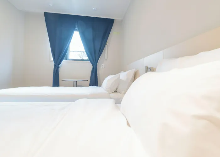 Myeongdongjang Otel 4*
